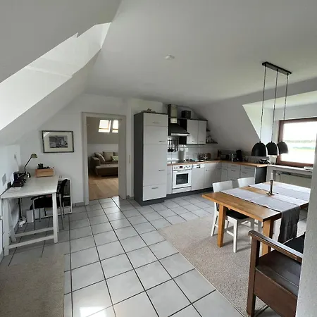 Gemuetliche In Rheinnaehe * Dusseldorf