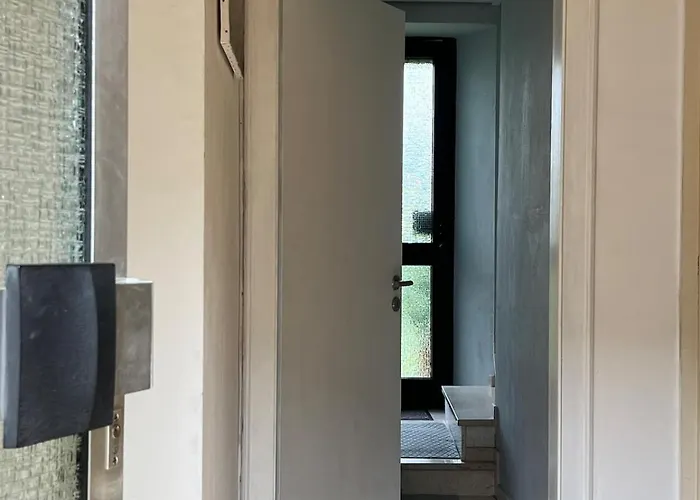 Διαμέρισμα Gemuetliche In Rheinnaehe Ντίσελντορφ